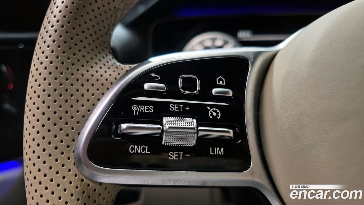 Mercedes-Benz E-Class 2020