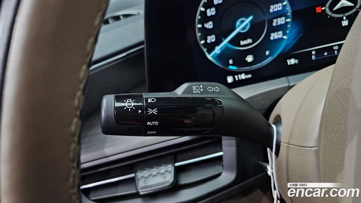 Kia K8 2023