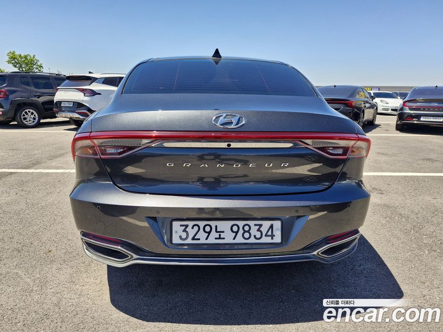 Hyundai Grandeur 2022