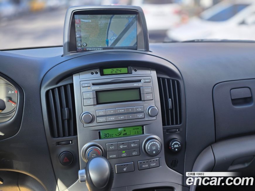 Hyundai Starex 2016