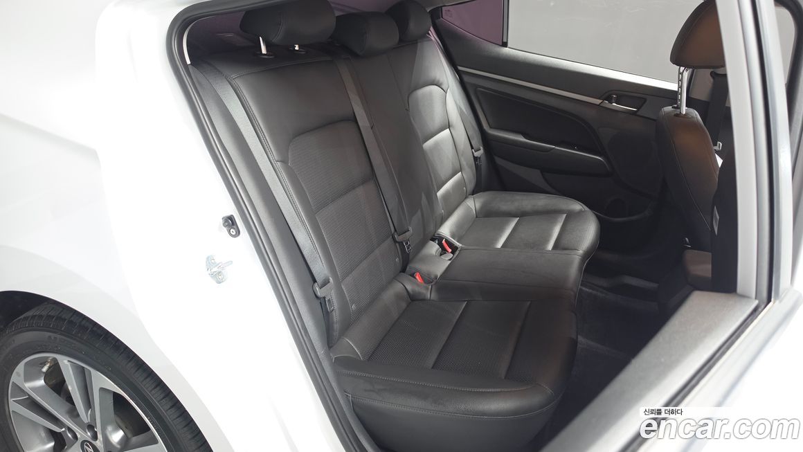 Hyundai AVANTE 2018