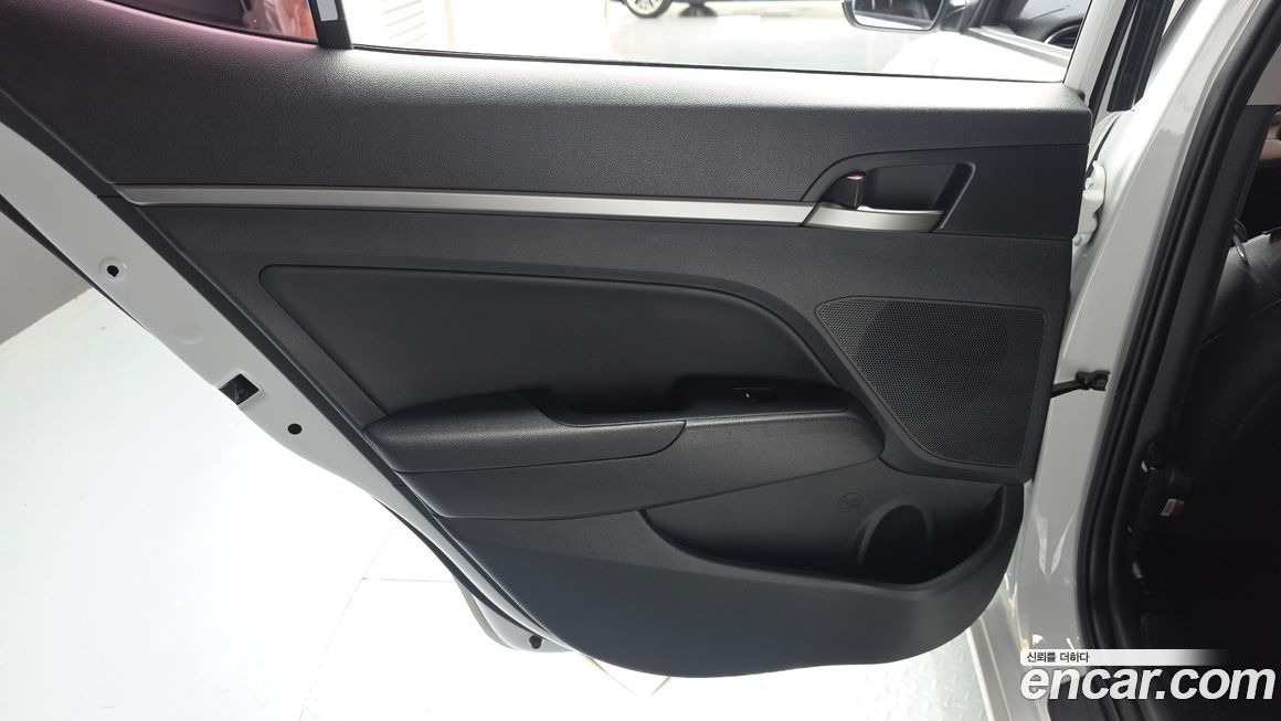 Hyundai AVANTE 2018