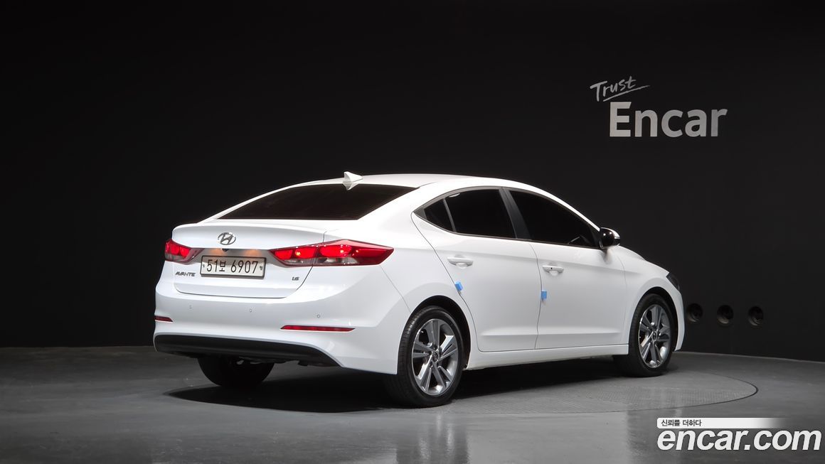 Hyundai AVANTE 2018
