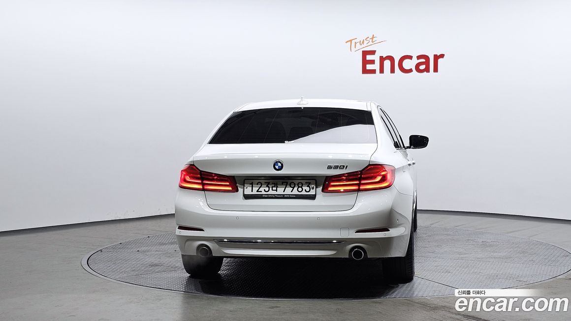 BMW 5-Series 2019