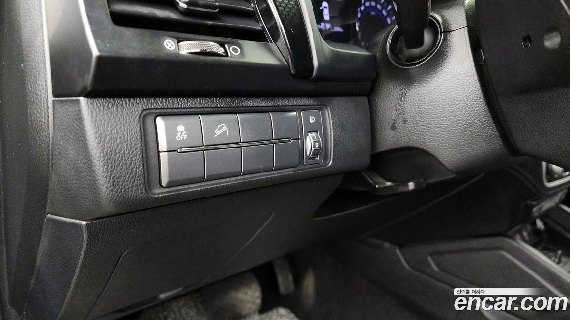 KG_Mobility_Ssangyong Rexton 2020