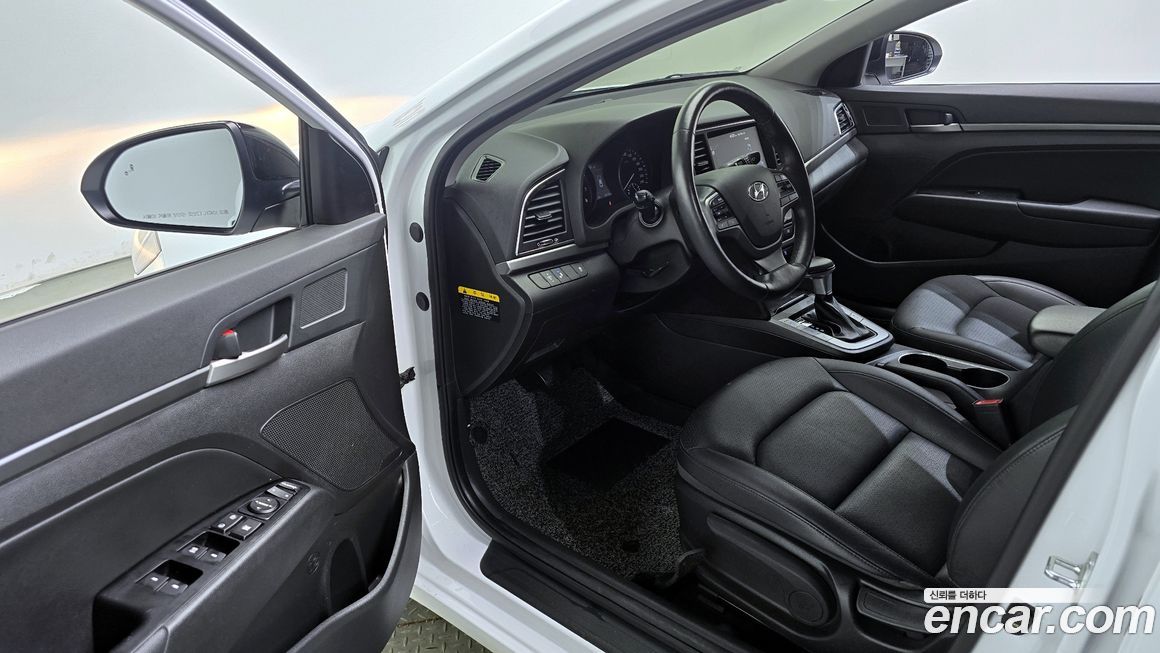Hyundai AVANTE 2018
