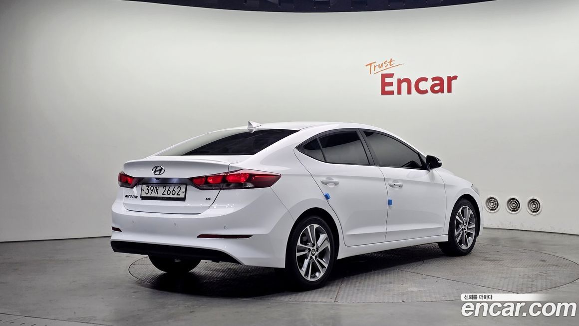 Hyundai AVANTE 2018