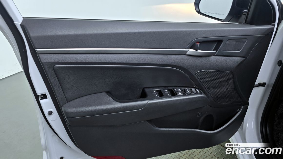 Hyundai AVANTE 2018