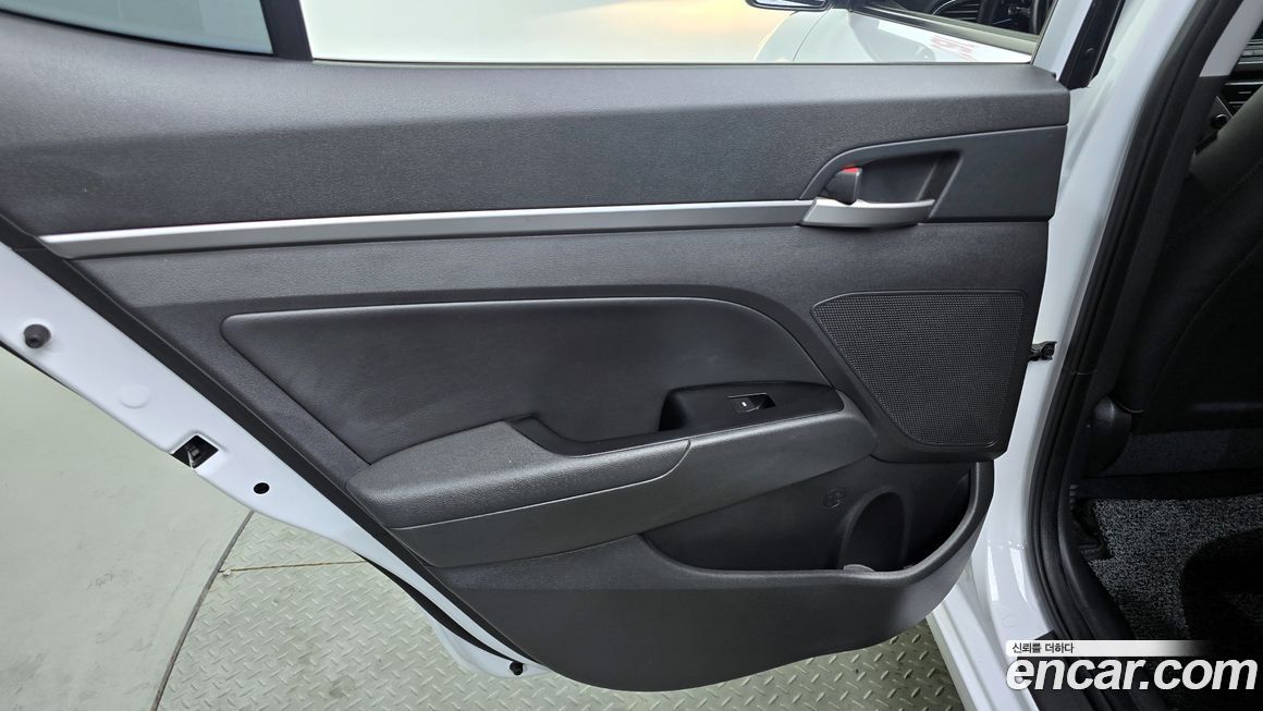 Hyundai AVANTE 2018