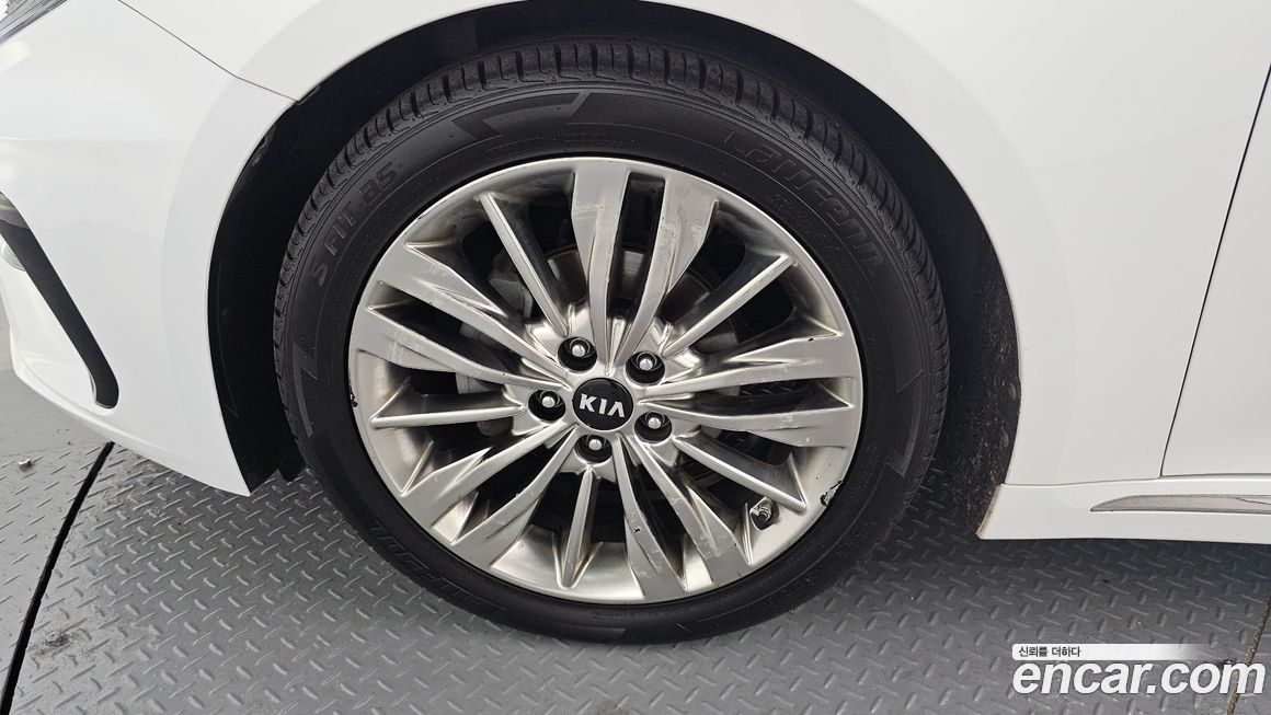 Kia K5 2019