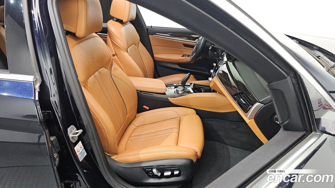 BMW 5-Series 2022