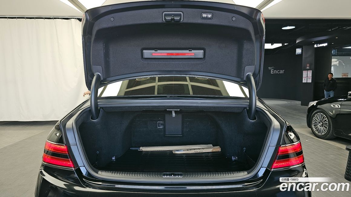 Genesis G90 2020