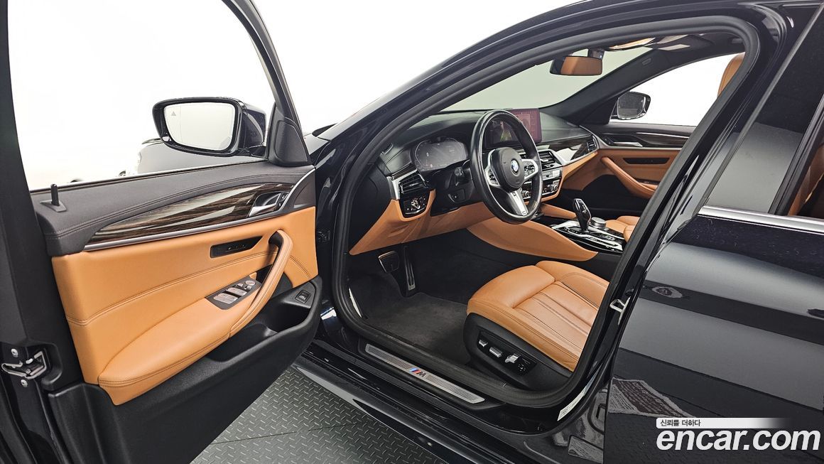 BMW 5-Series 2022