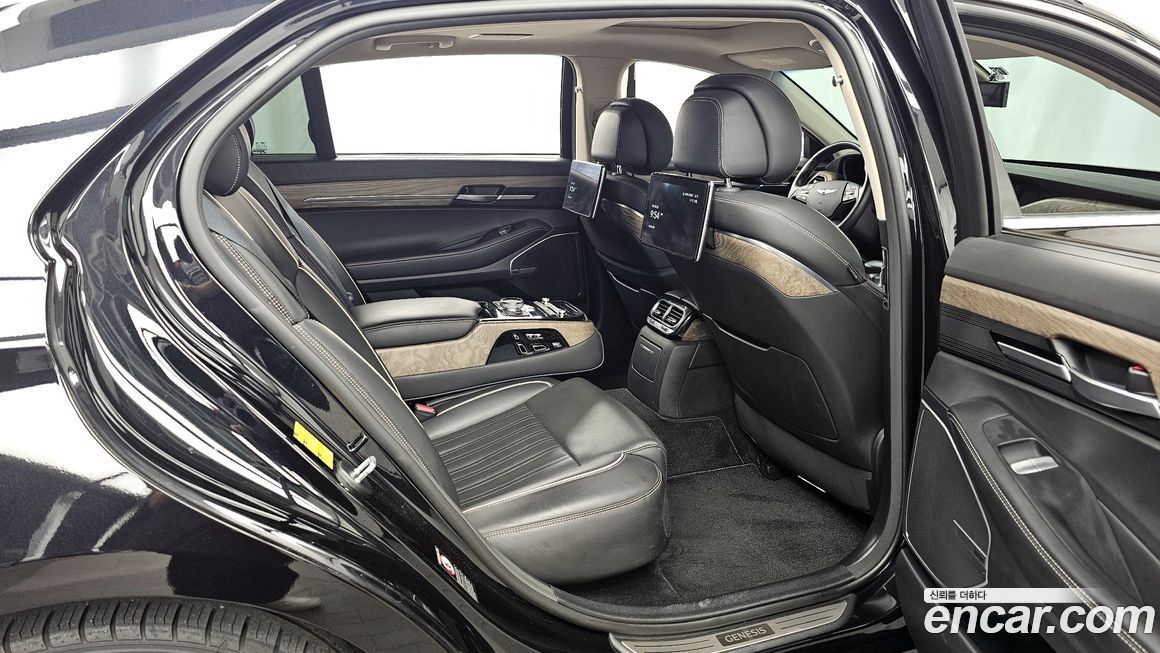 Genesis G90 2020