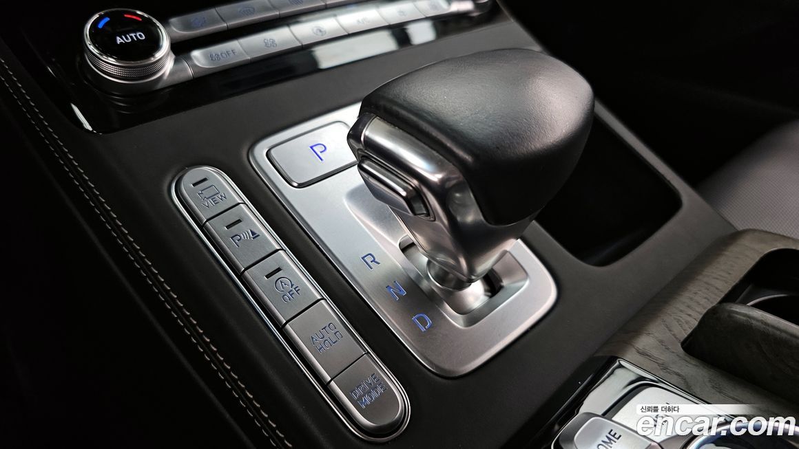 Genesis G90 2020