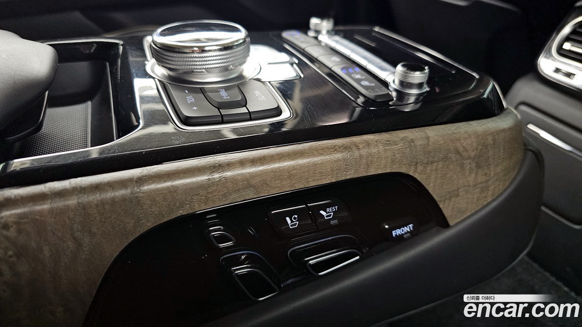Genesis G90 2020