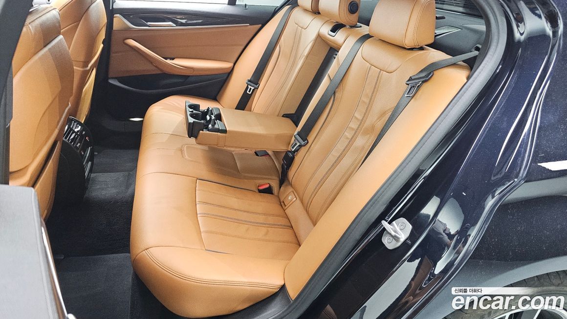 BMW 5-Series 2022