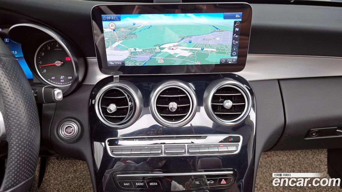 Mercedes-Benz C-Class 2019
