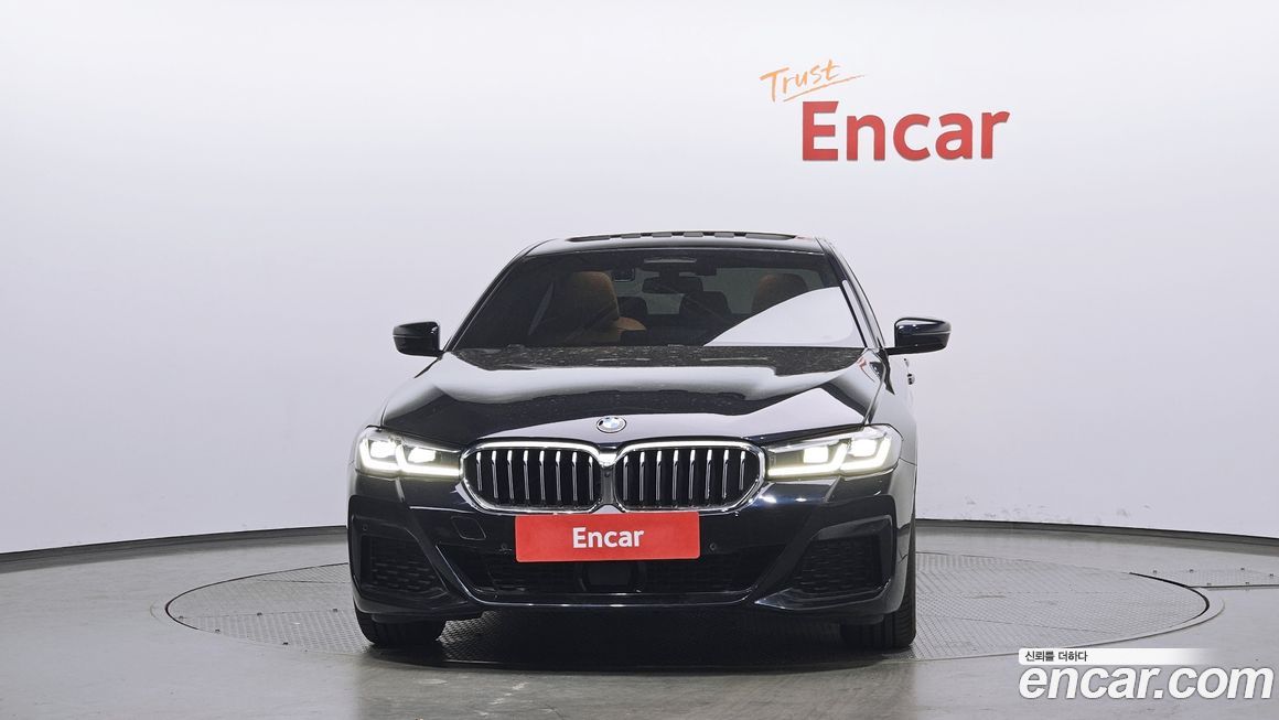 BMW 5-Series 2022
