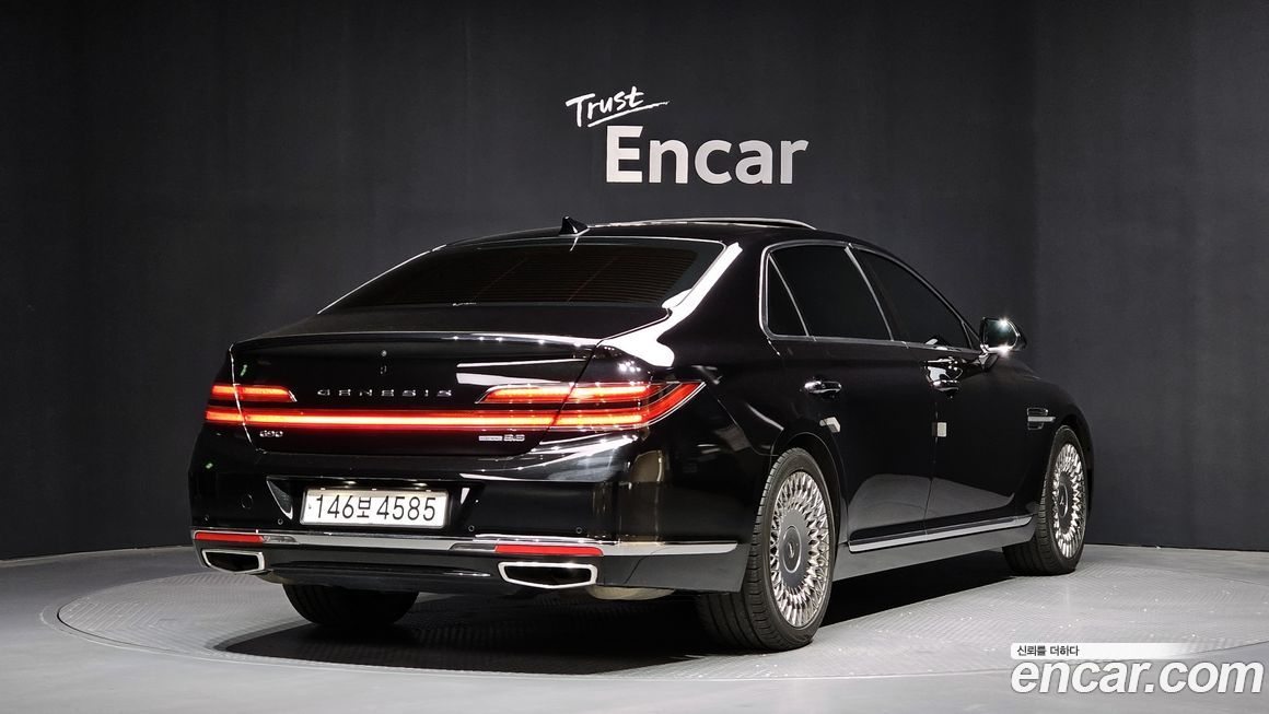 Genesis G90 2020
