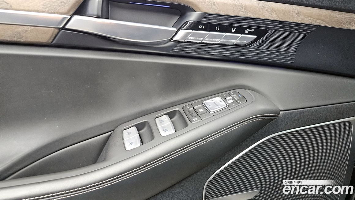 Genesis G90 2020