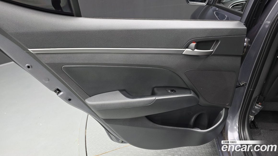 Hyundai AVANTE 2018