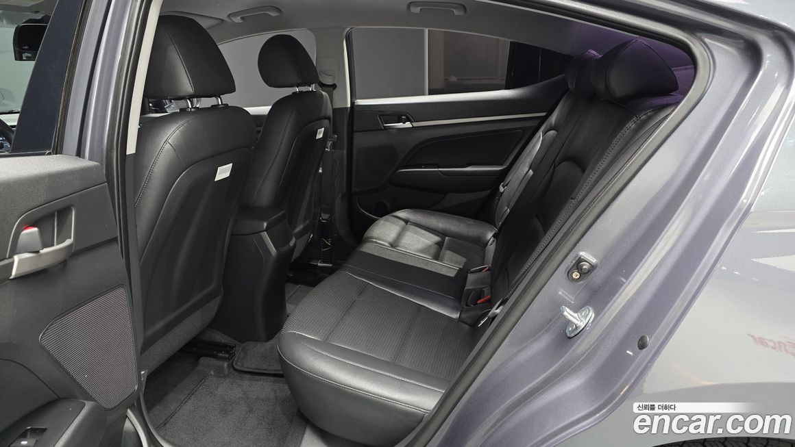 Hyundai AVANTE 2018