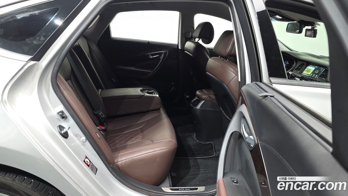 Hyundai Aslan 2016