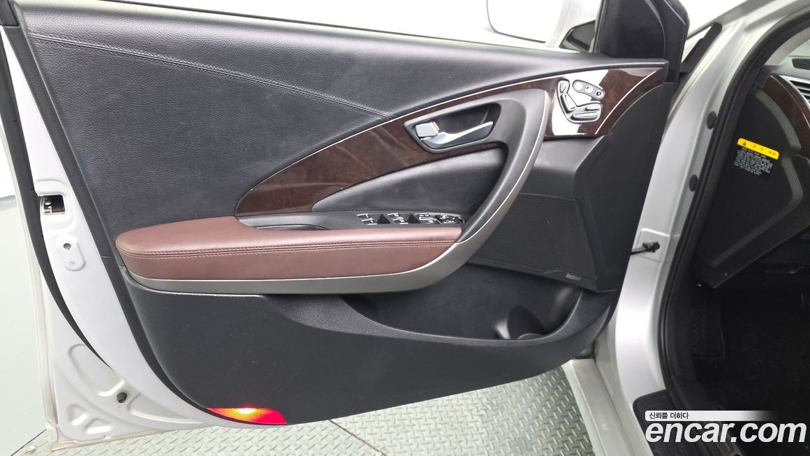 Hyundai Aslan 2016