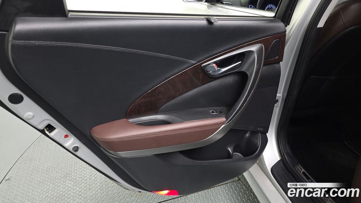 Hyundai Aslan 2016
