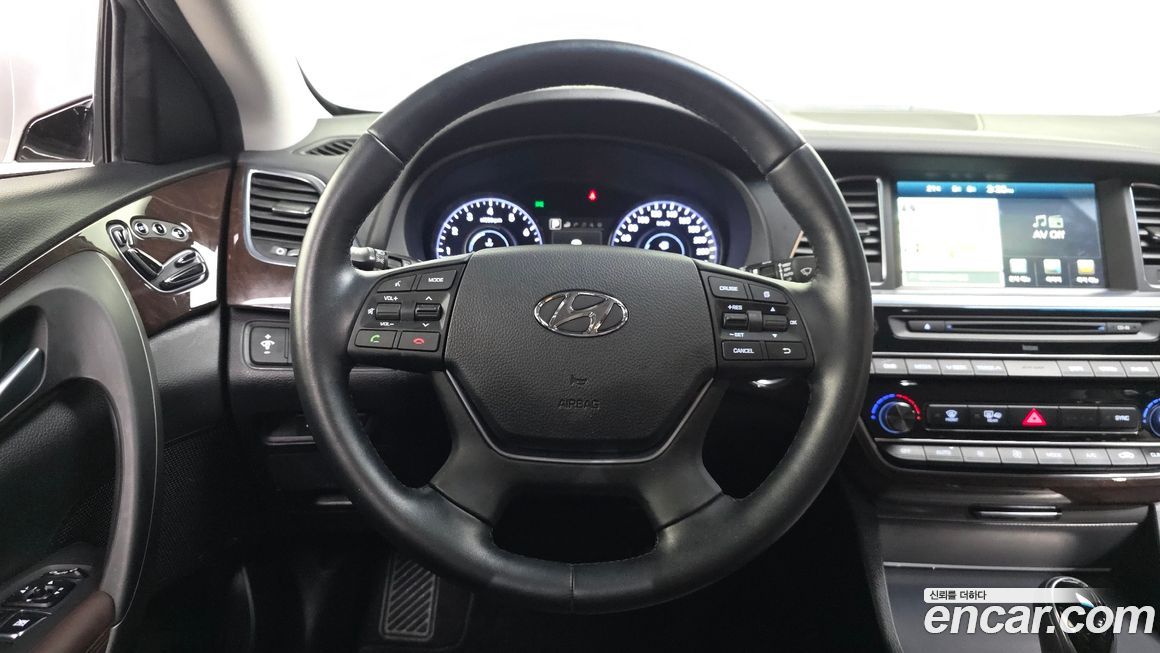 Hyundai Aslan 2016