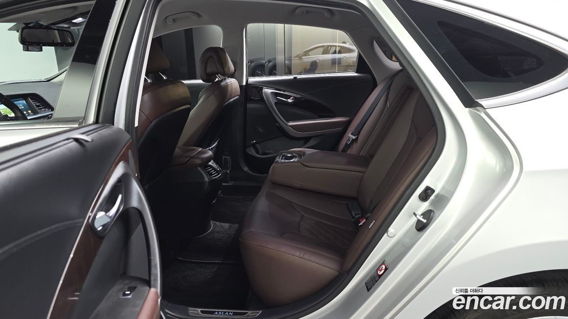 Hyundai Aslan 2016