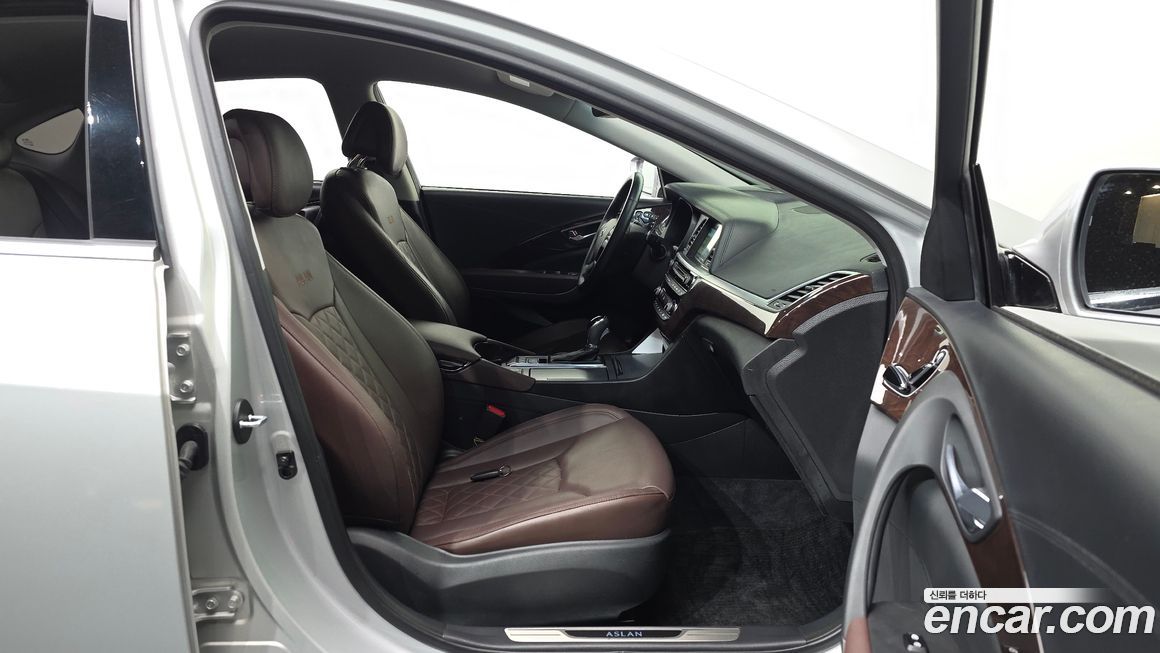 Hyundai Aslan 2016