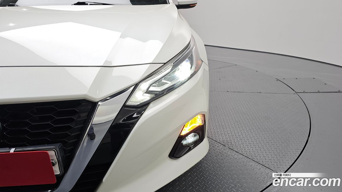 Nissan Altima 2019