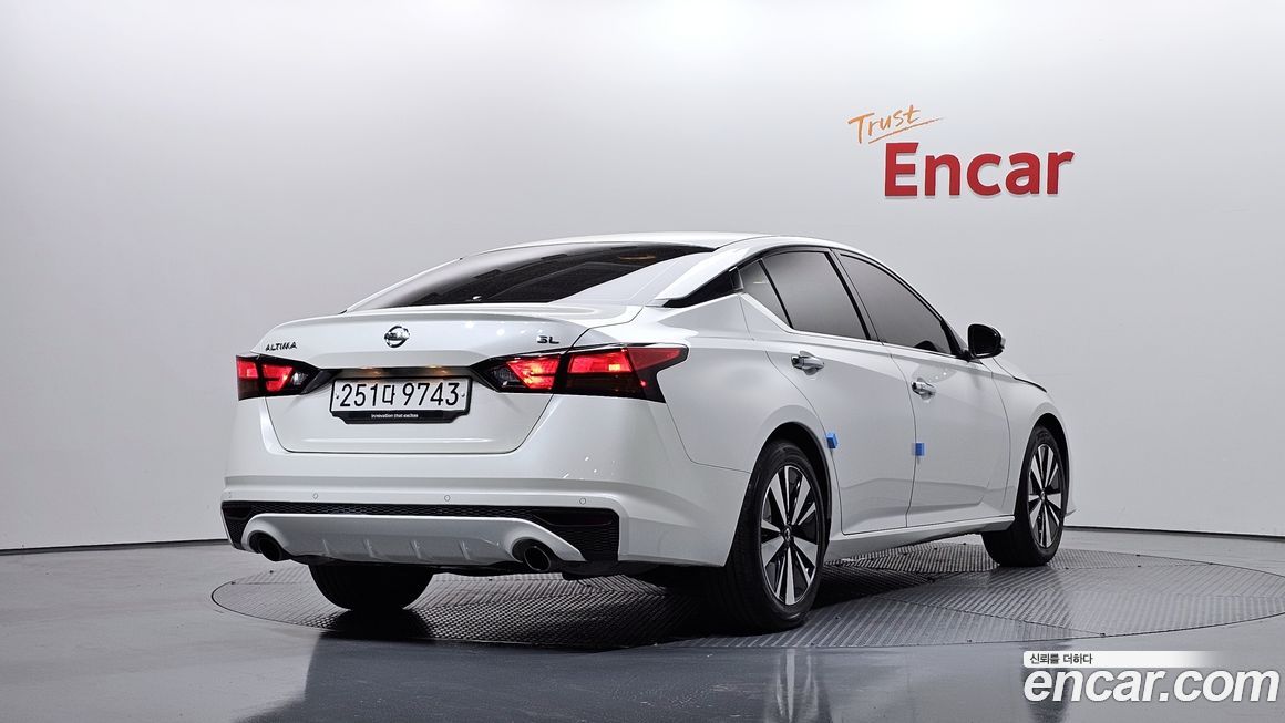 Nissan Altima 2019