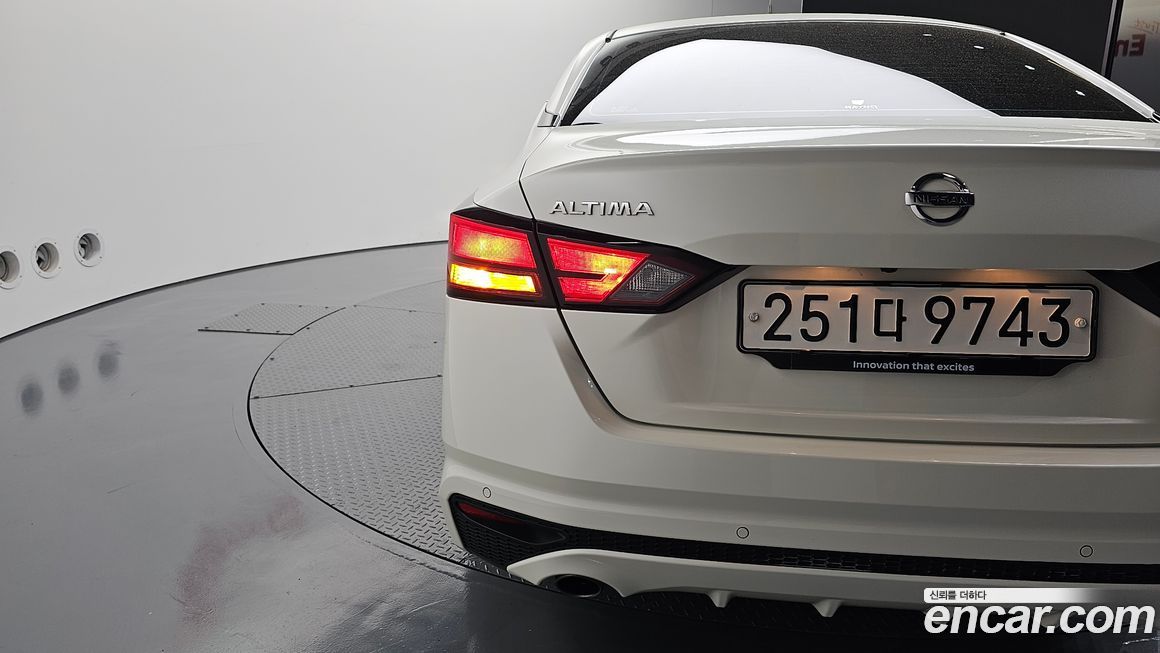 Nissan Altima 2019