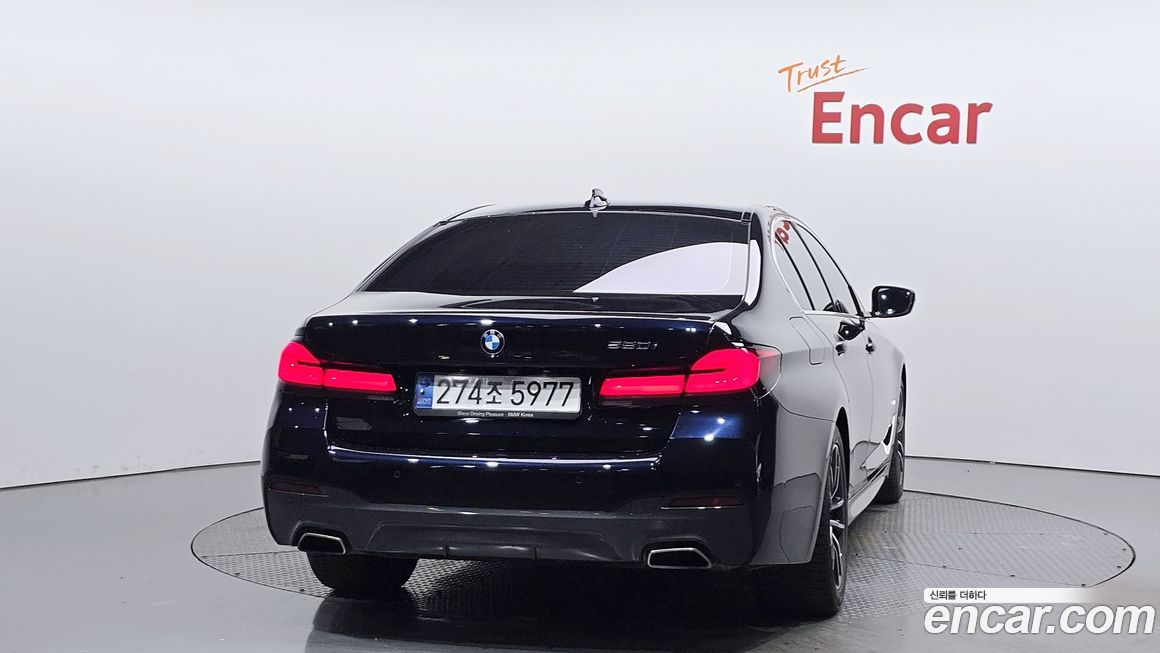 BMW 5-Series 2022