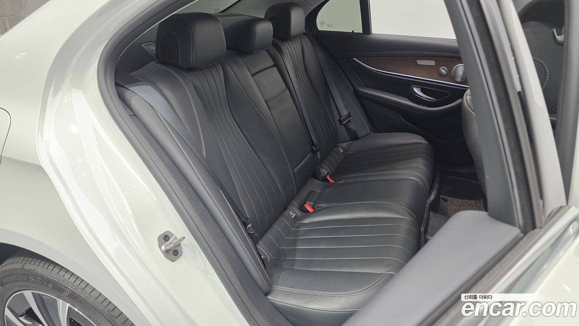 Mercedes-Benz E-Class 2020