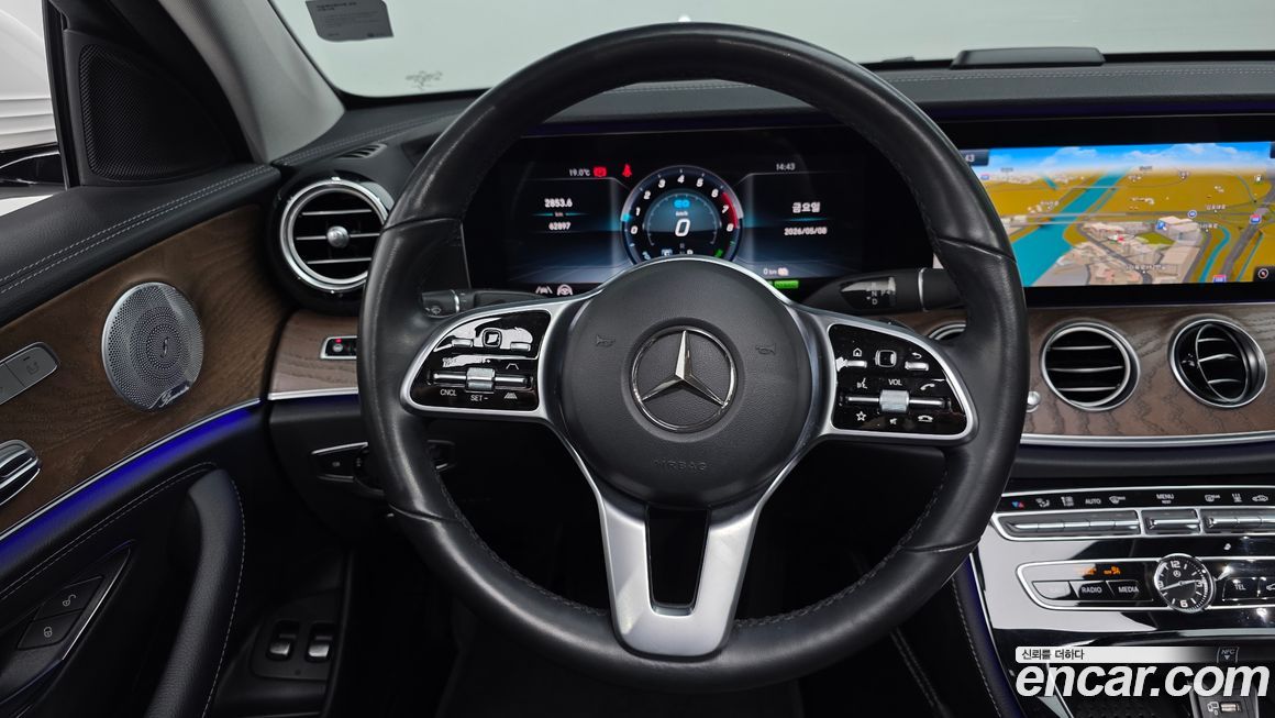 Mercedes-Benz E-Class 2020