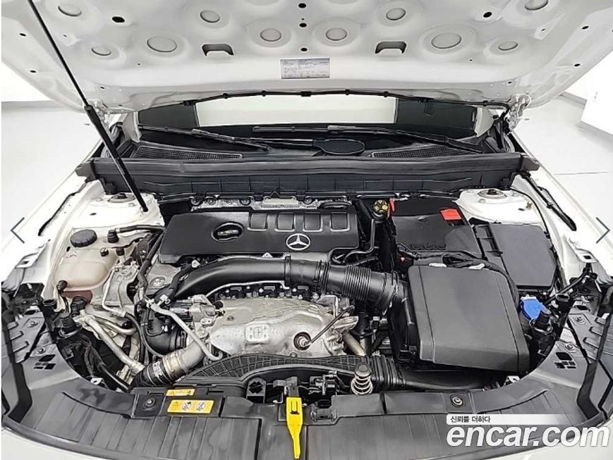 Mercedes-Benz GLB-Class 2022