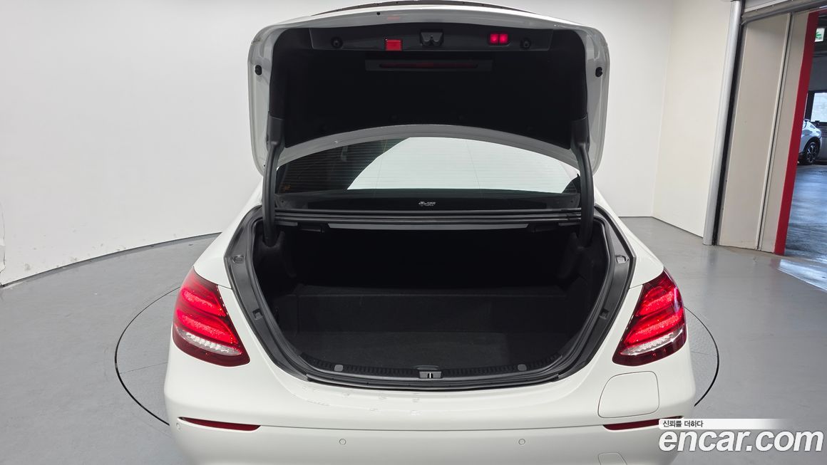 Mercedes-Benz E-Class 2020