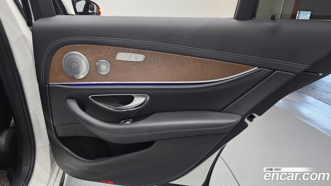 Mercedes-Benz E-Class 2020