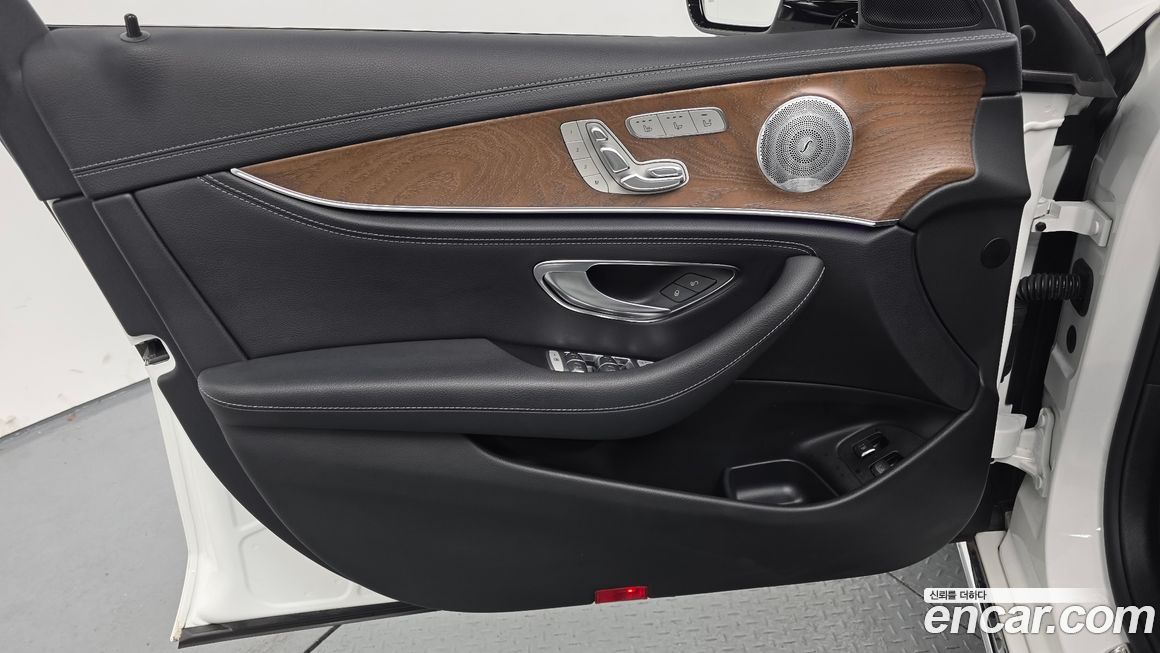 Mercedes-Benz E-Class 2020