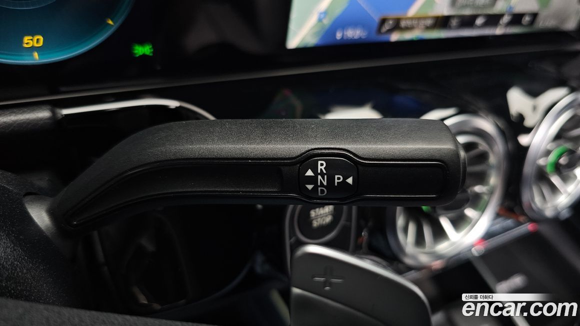 Mercedes-Benz EQA 2023