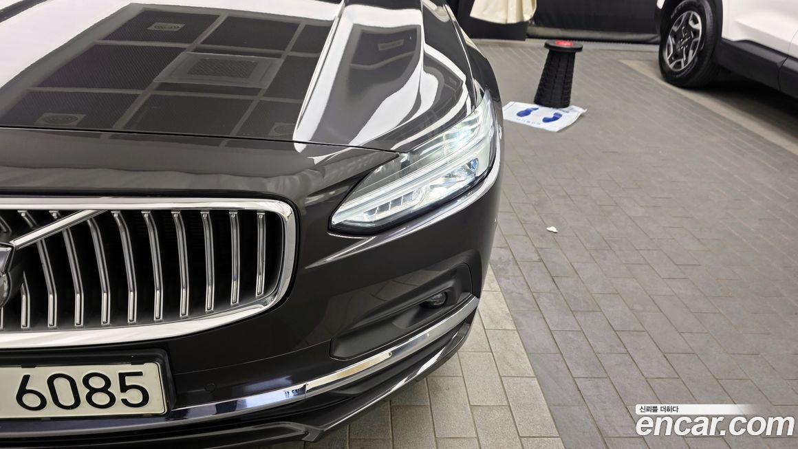 Volvo S90 2023