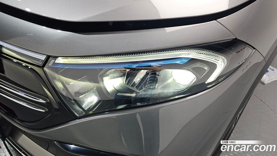 Mercedes-Benz EQA 2023