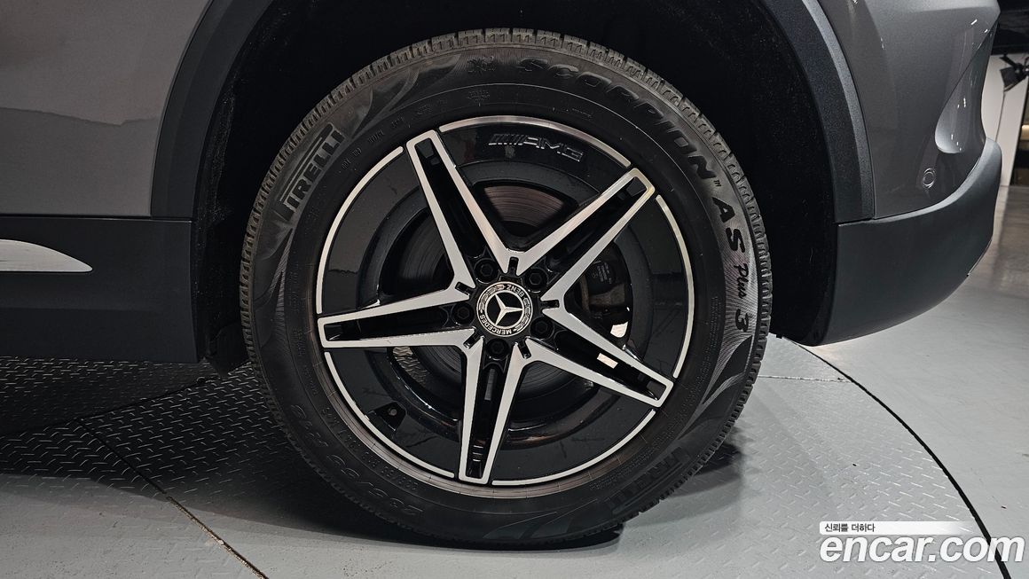 Mercedes-Benz EQA 2023