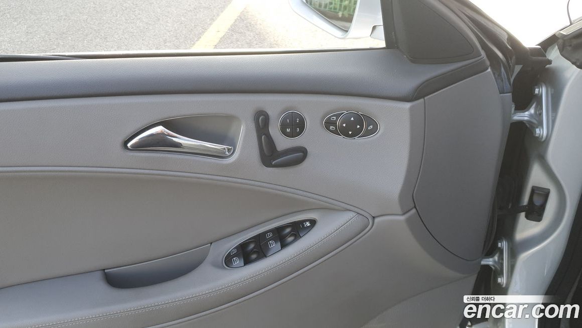 Mercedes-Benz CLS-Class 2010
