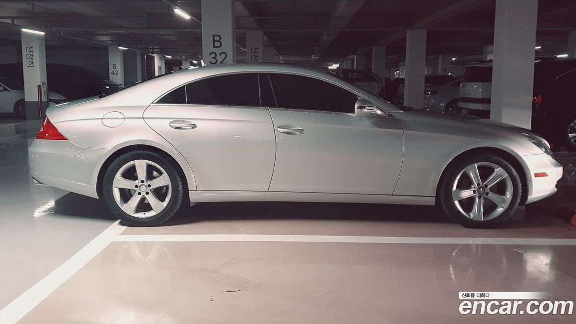 Mercedes-Benz CLS-Class 2010