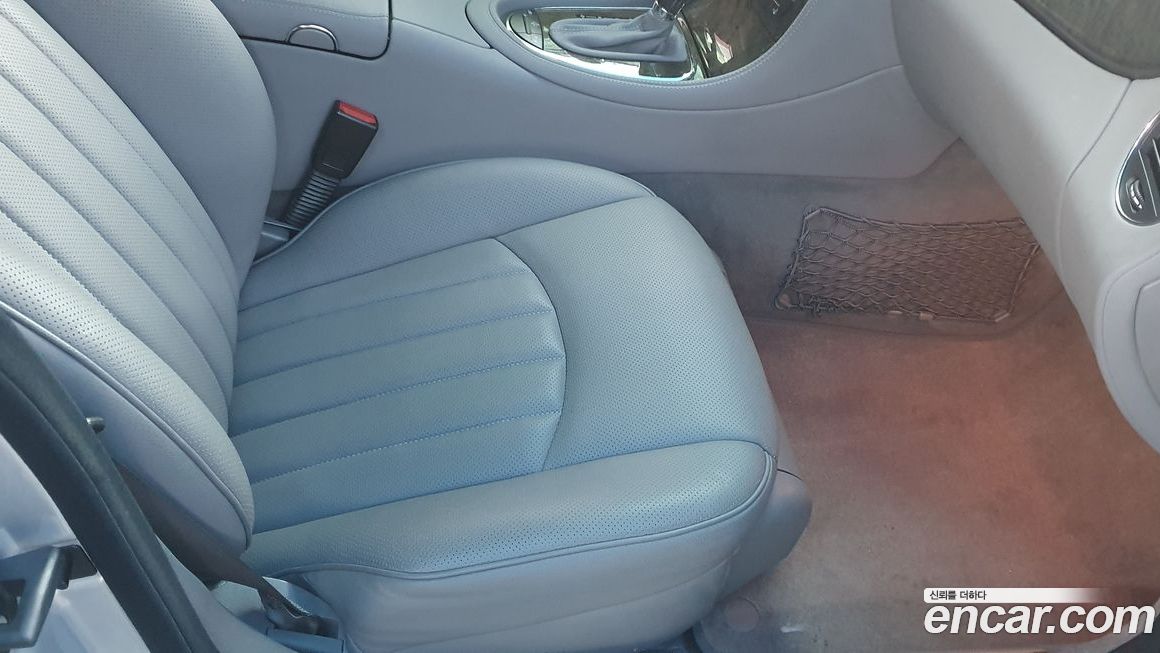 Mercedes-Benz CLS-Class 2010